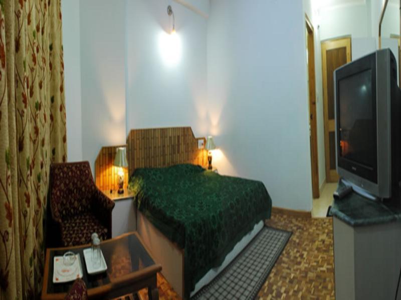 Hotel Satkar Residency - Riverside Old Manali Exterior photo